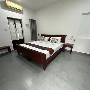 the-villa-romantica.hotels-munnar.com/
